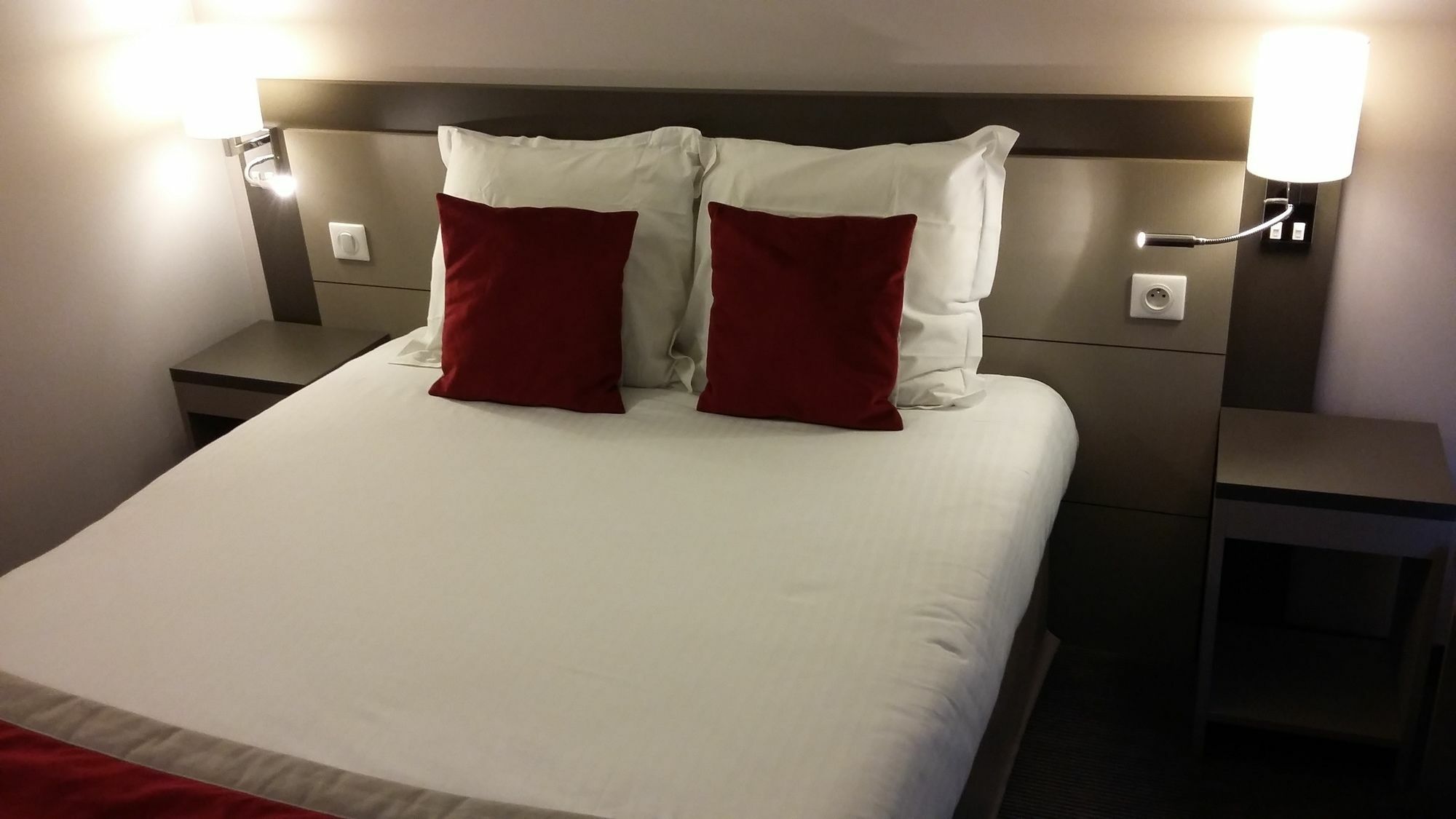 Hotel Akena Aeroport Charles De Gaulle - Saint Witz Zewnętrze zdjęcie